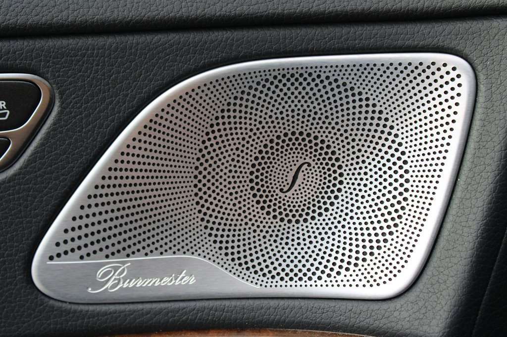 Used 2016 Mercedes-Benz S 550 4MATIC Sedan image 32