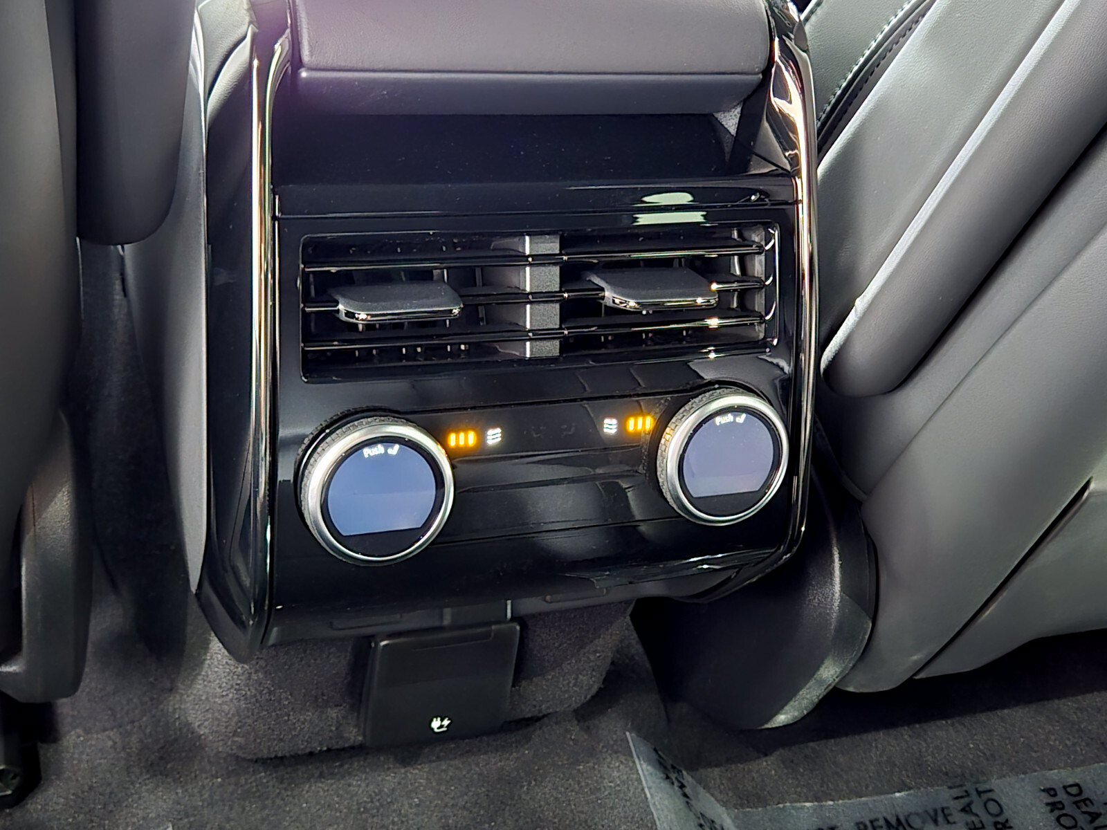 New 2027 Land Rover Range Rover Sport Dynamic SE AWD/4WD image 14