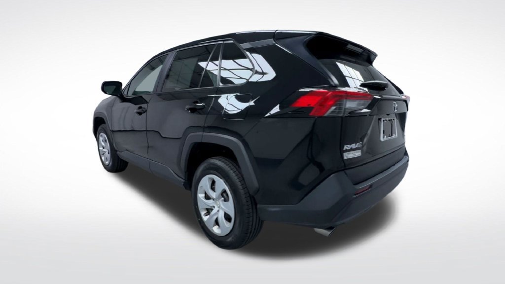 Certified 2024 Toyota RAV4 LE AWD/4WD image 7