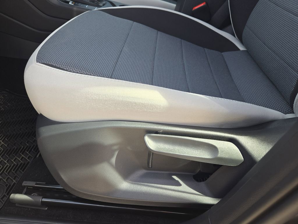 New 2026 Volkswagen Taos S image 18