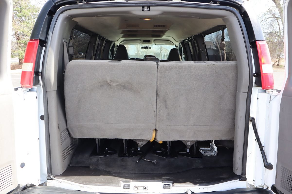 Used 2017 Chevrolet Express 3500 LT w/ LT Preferred Equipment Group RWD image 14