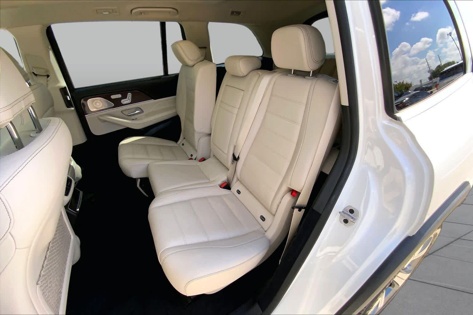Used 2022 Mercedes-Benz GLS 450 4MATIC image 21