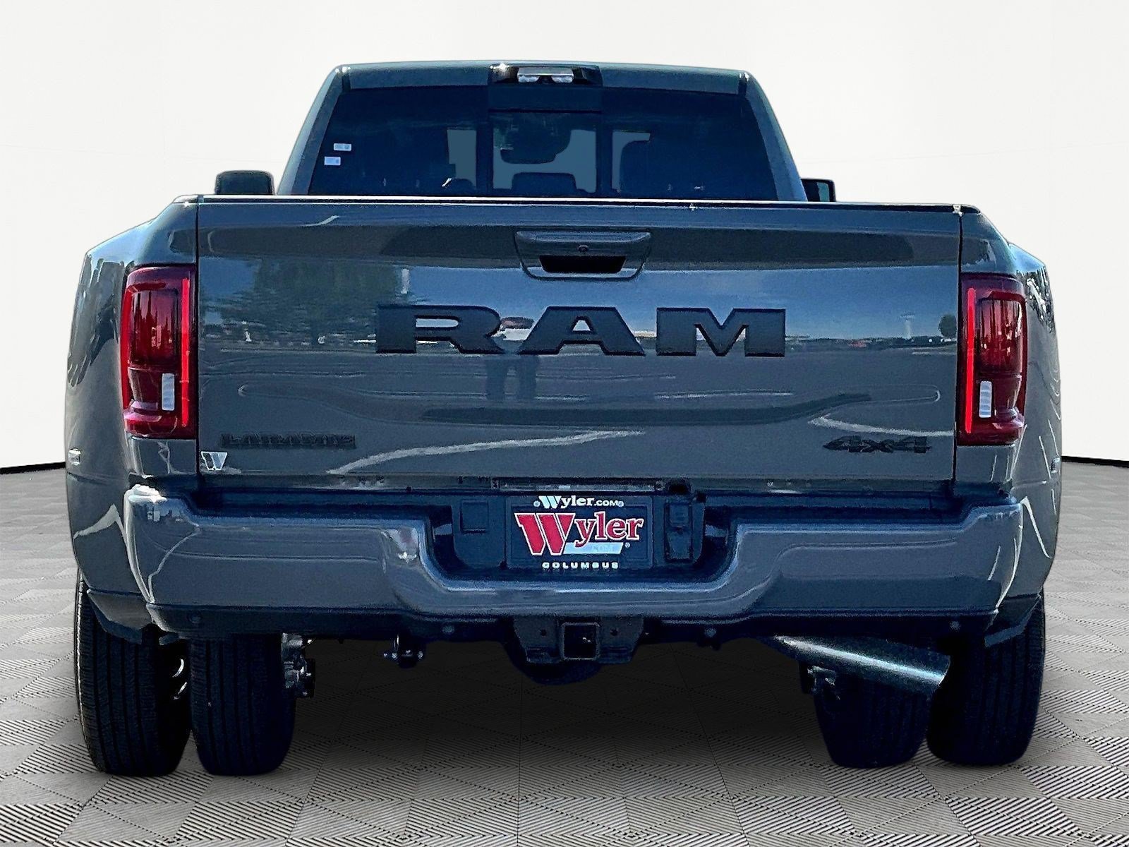 New 2027 RAM 3500 Laramie AWD/4WD image 4