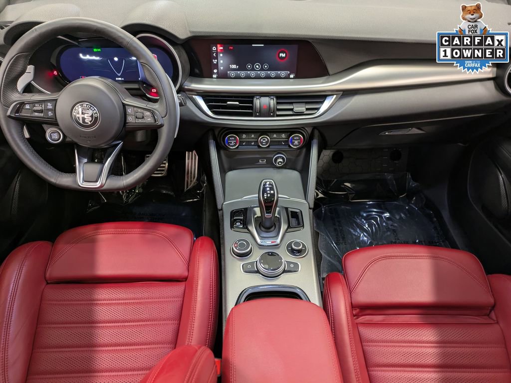 Used 2025 Alfa Romeo Stelvio Sprint w/ Veloce Package AWD/4WD image 24