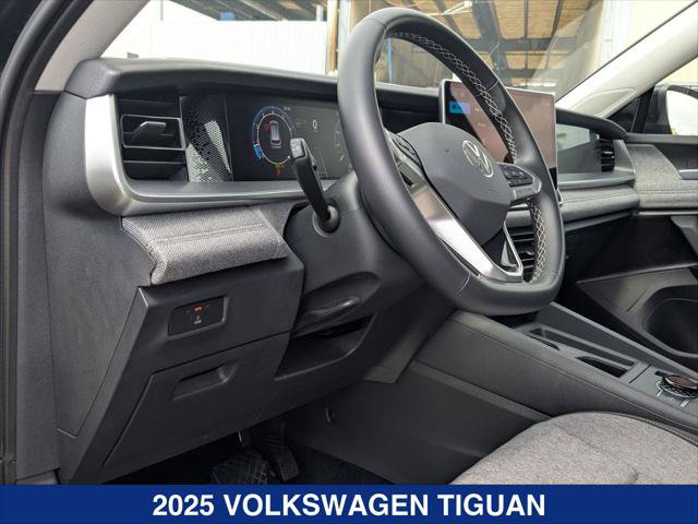 Certified 2025 Volkswagen Tiguan S w/ 18" Wheel Package AWD/4WD image 12