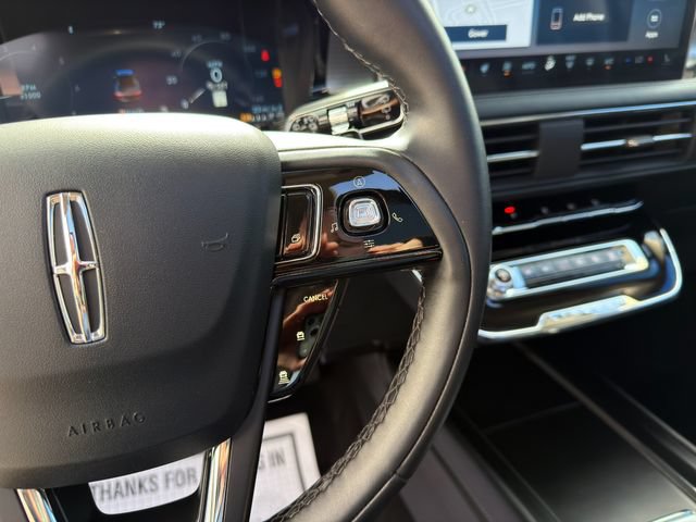 Used 2025 Lincoln Corsair FWD w/ Equipment Group 101A image 38
