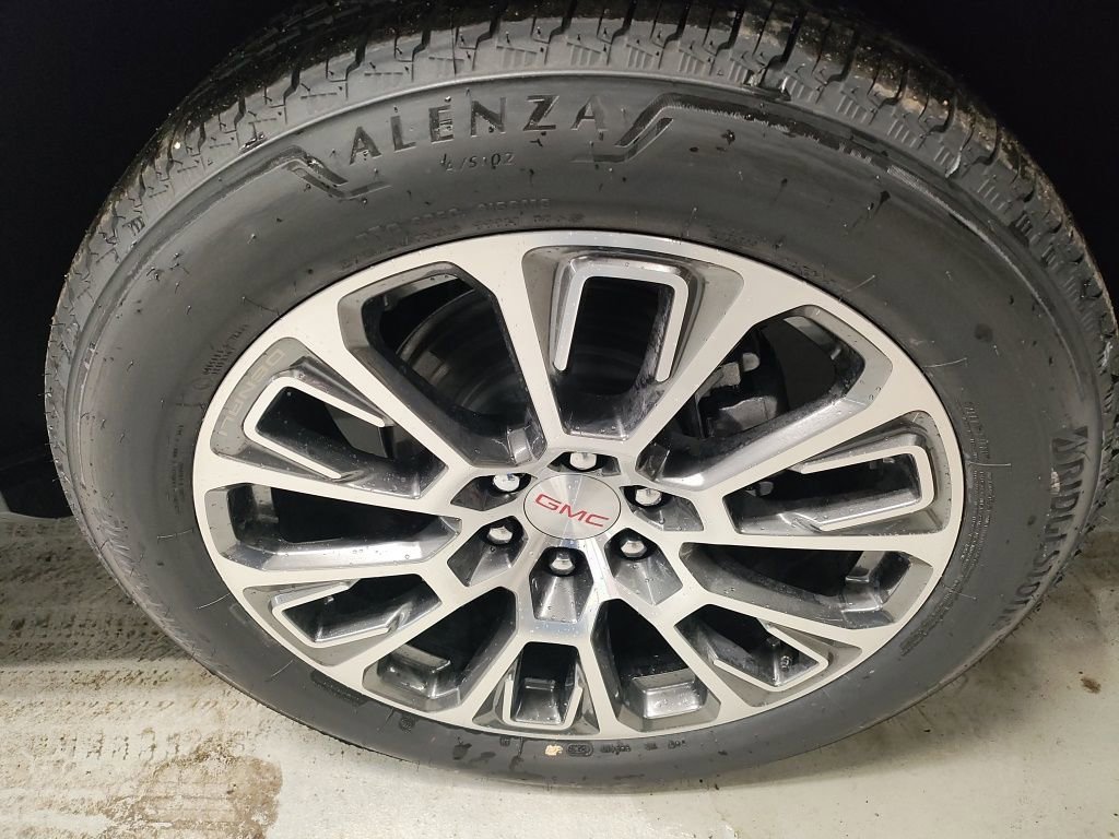 New 2026 GMC Yukon XL Denali w/ Sun & Power Step Package image 22