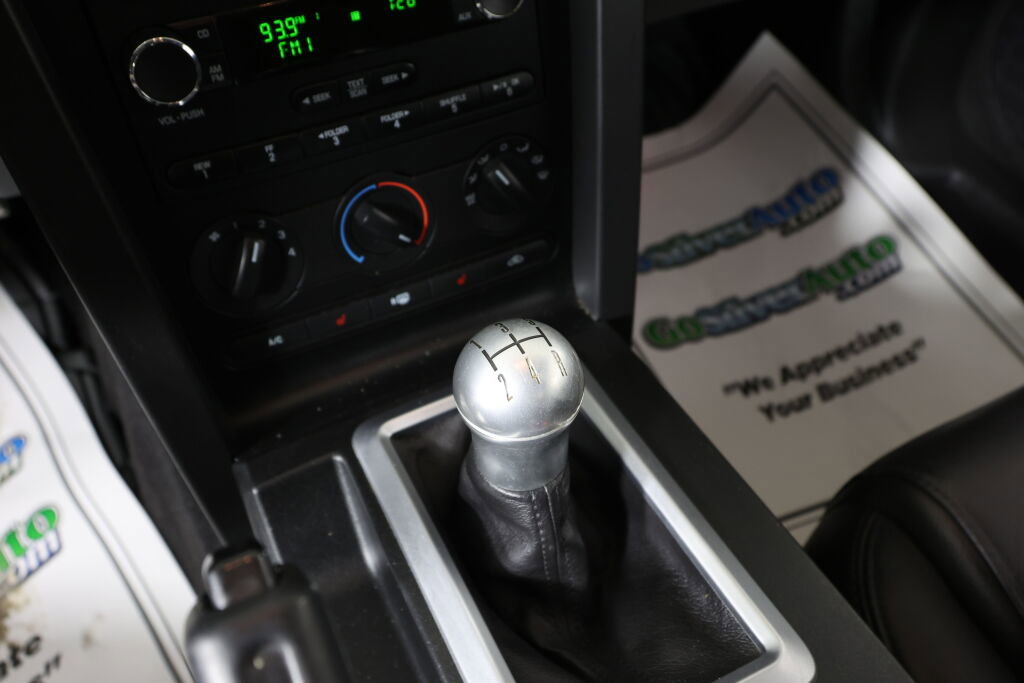 Used 2009 Ford Mustang GT Premium image 25