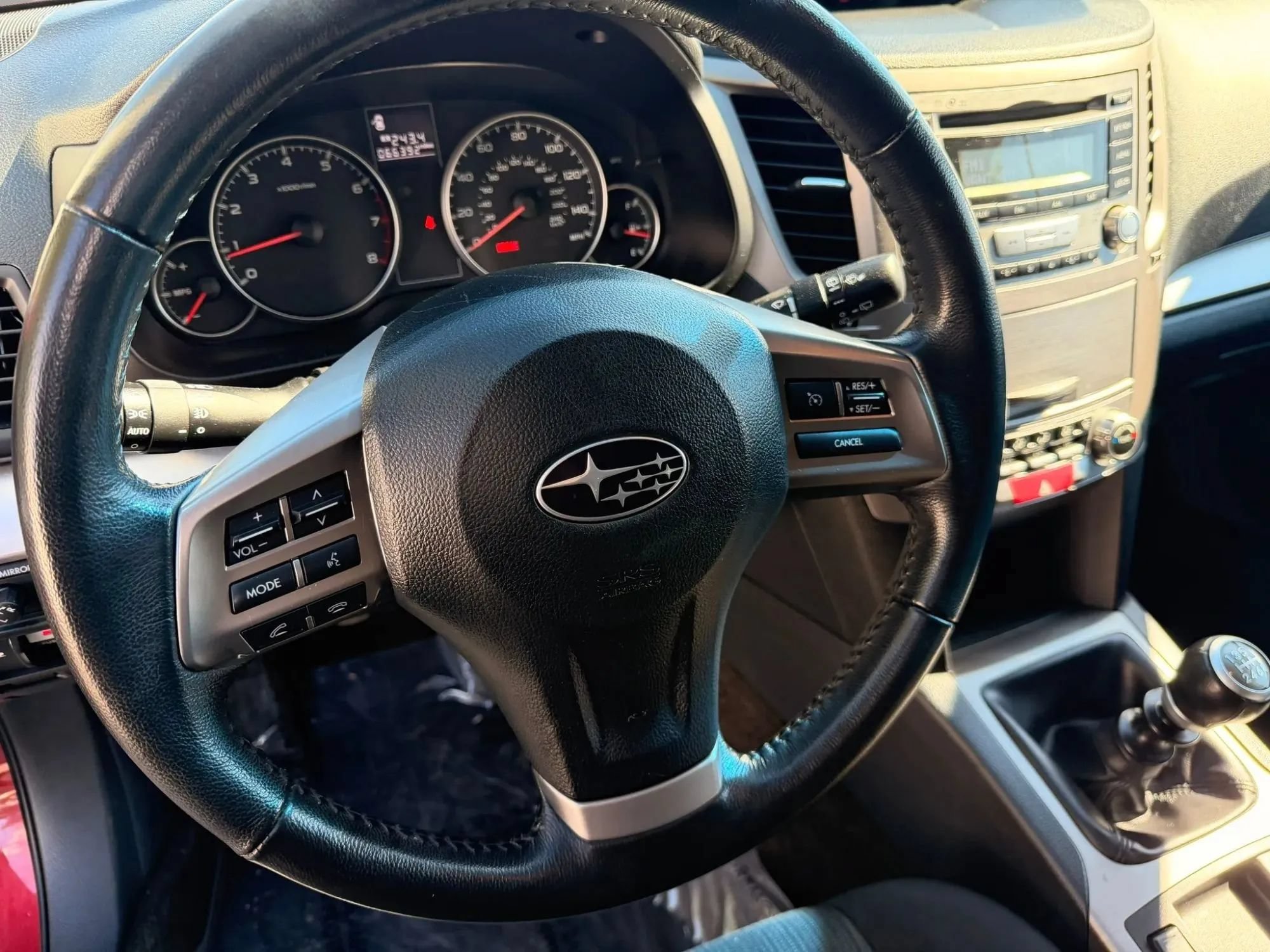 Used 2013 Subaru Outback 2.5i Premium w/ All-Weather Pkg AWD/4WD image 13
