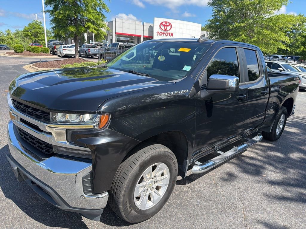 Used 2020 Chevrolet Silverado 1500 LT w/ Trailering Package AWD/4WD image 2