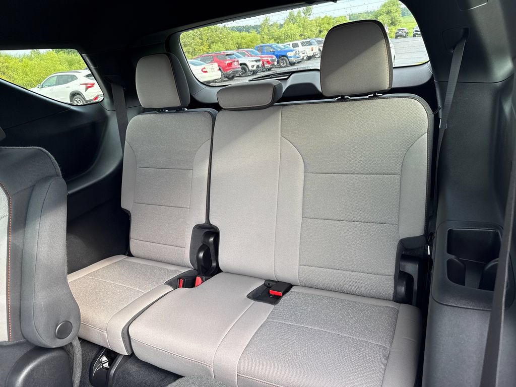 Certified 2024 Chevrolet Traverse LT w/ LPO, Floor Liner Package AWD/4WD image 30