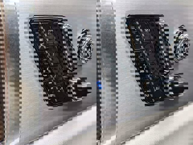 New 2026 Cadillac Vistiq Sport w/ LPO, Floor Liner Package AWD/4WD image 28