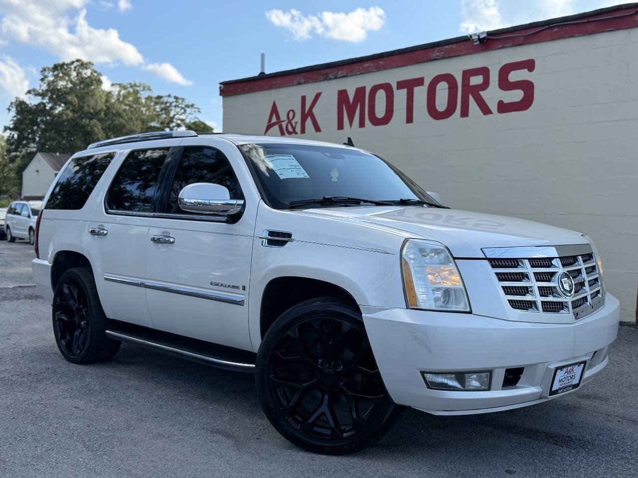 Used 2007 Cadillac Escalade 2WD w/ Information Package
