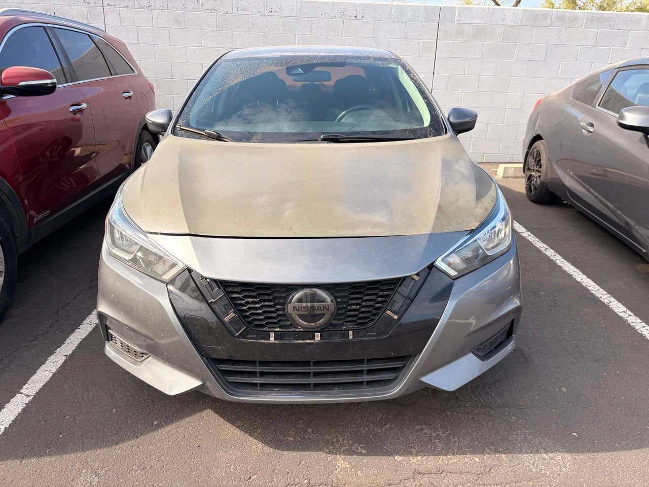Used 2020 Nissan Versa SV FWD image 3