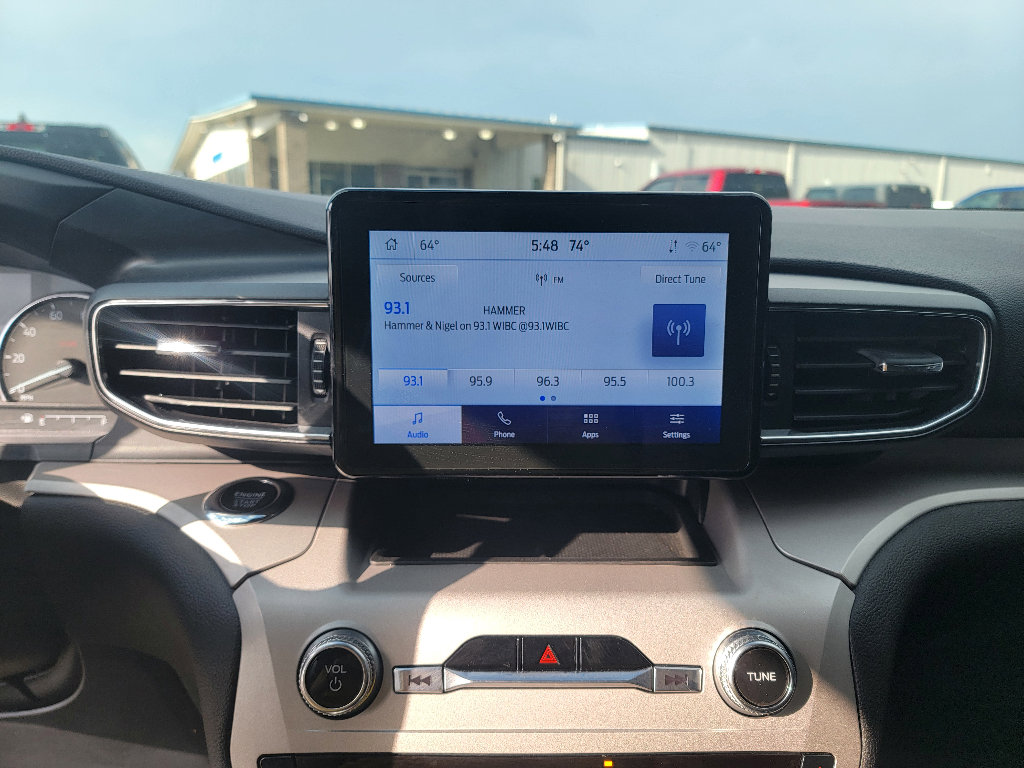 Used 2023 Ford Explorer XLT w/ Equipment Group 202A AWD/4WD image 19