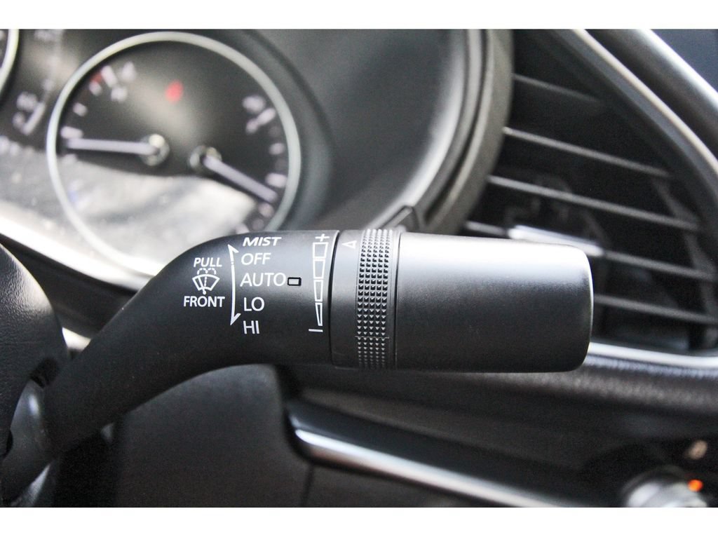 Used 2024 MAZDA MAZDA3 s FWD image 18