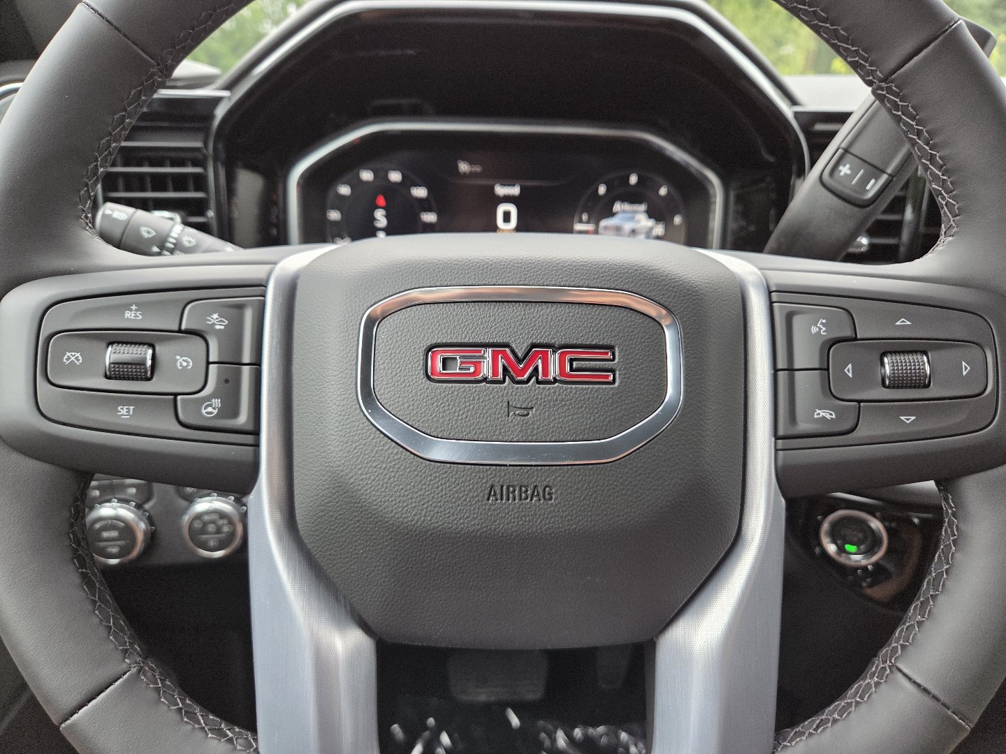 New 2026 GMC Sierra 1500 Elevation AWD/4WD image 32