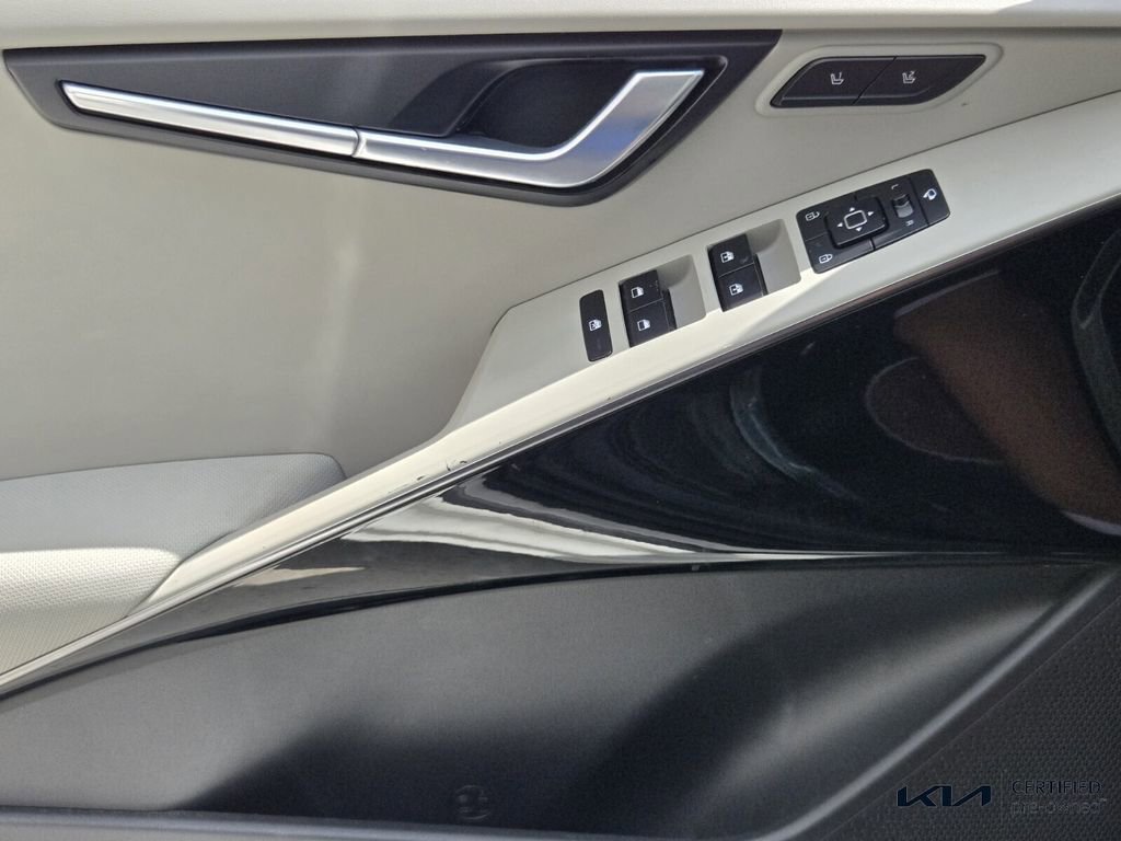 Certified 2023 Kia Niro Wave FWD image 33