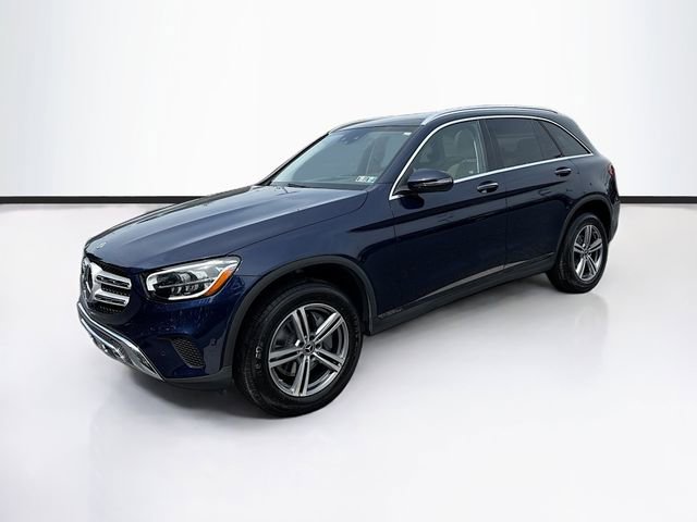 Used 2021 Mercedes-Benz GLC 300 4MATIC image 3