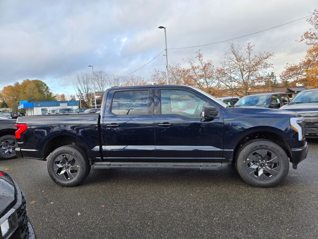 New 2025 Ford F150 Lightning Flash AWD/4WD image 4