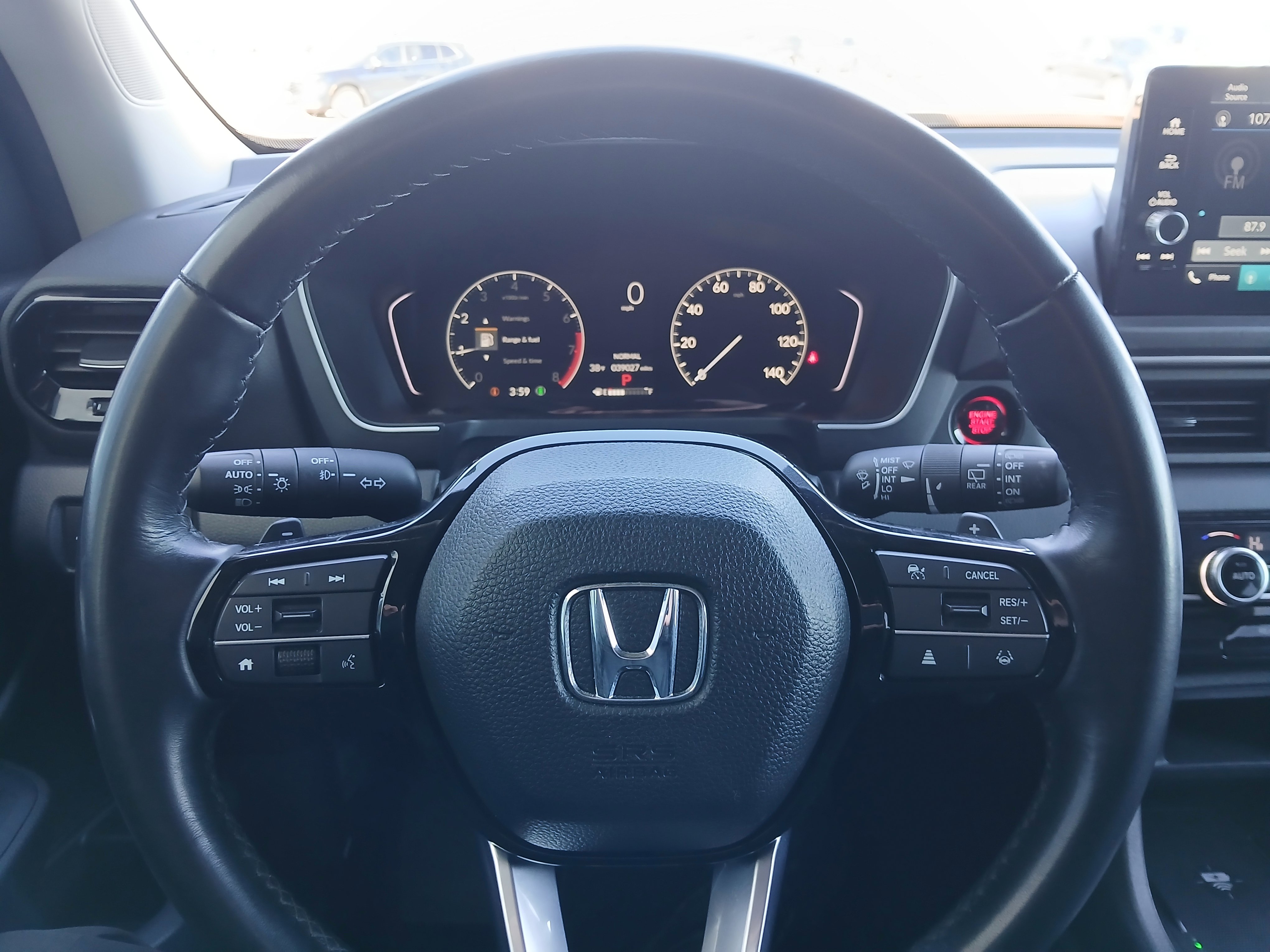 Used 2025 Honda Pilot EX-L image 9