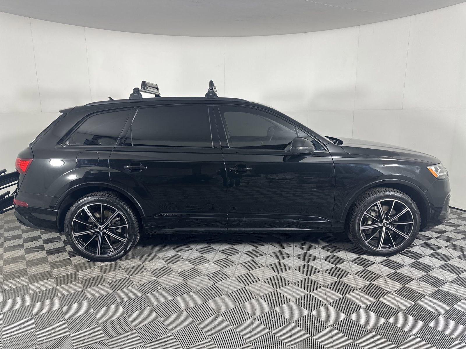 Used 2023 Audi Q7 3.0T Premium Plus w/ Premium Plus Package image 6