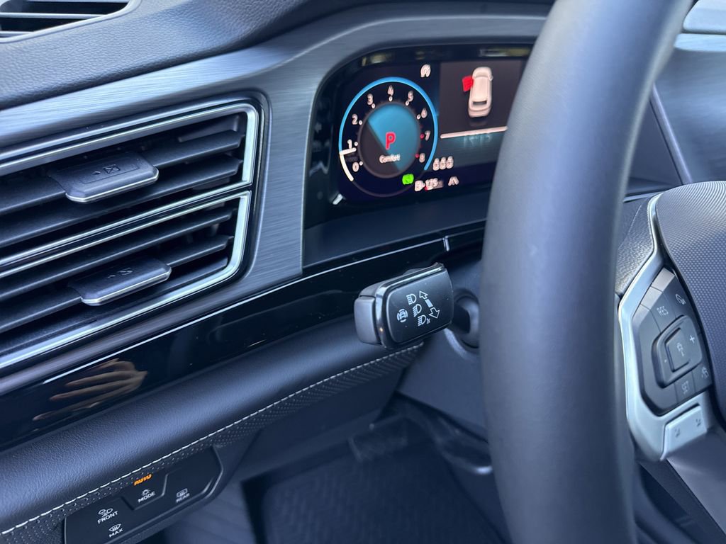 New 2026 Volkswagen Atlas Cross Sport SE image 21