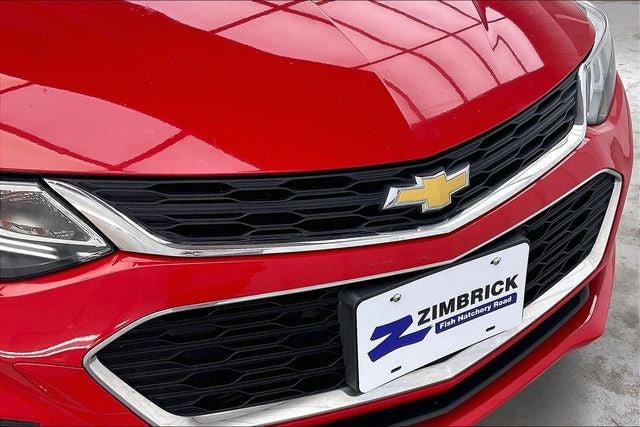 Used 2017 Chevrolet Cruze LT w/ Convenience Package FWD image 30