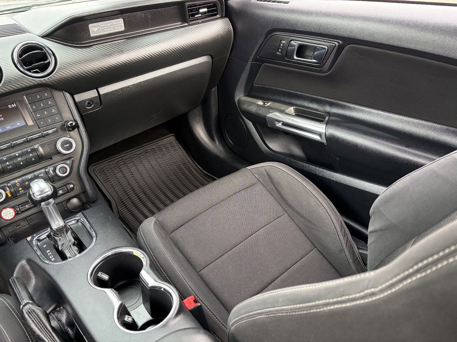 Used 2016 Ford Mustang Convertible image 17