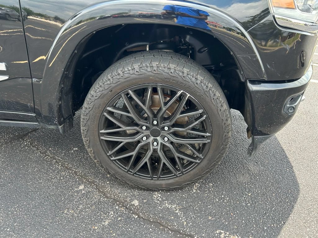 Used 2019 RAM 1500 Limited AWD/4WD image 2