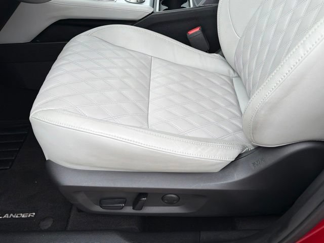 Used 2023 Mitsubishi Outlander SEL FWD image 22