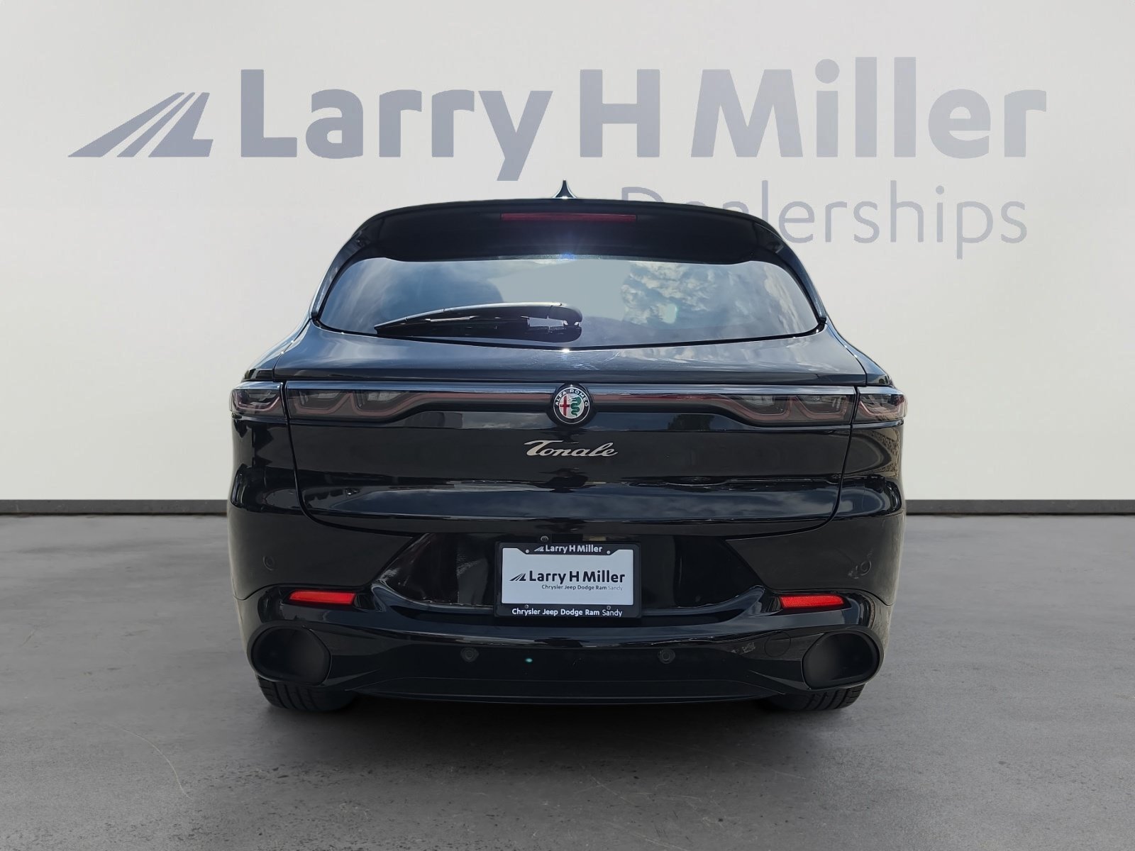 Used 2025 Alfa Romeo Tonale AWD/4WD image 4