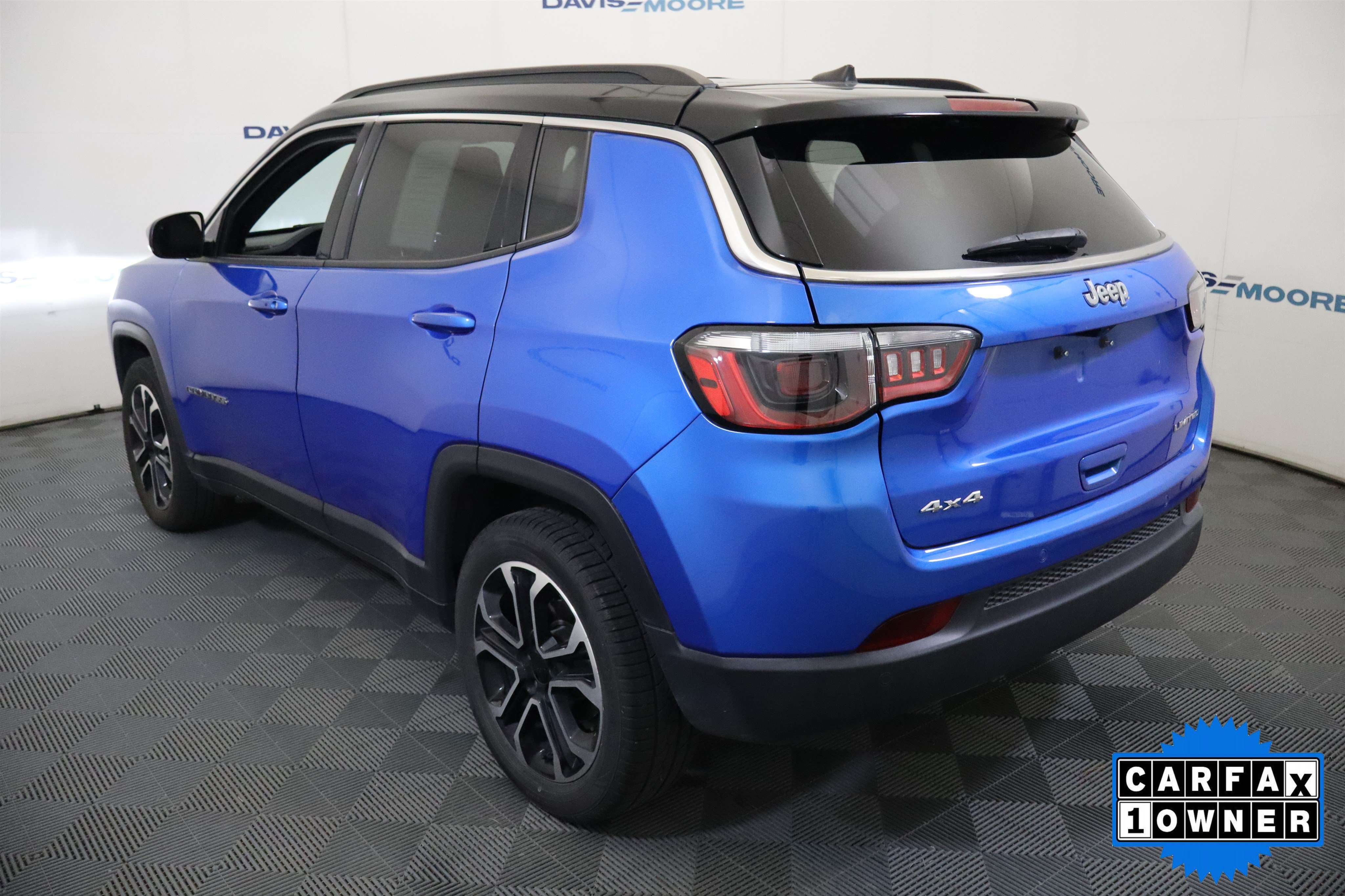 Used 2024 Jeep Compass Limited AWD/4WD image 10