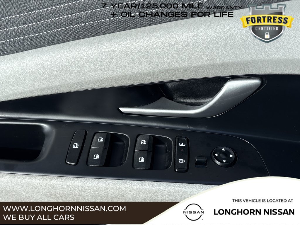 Used 2025 Hyundai Elantra Limited FWD image 22