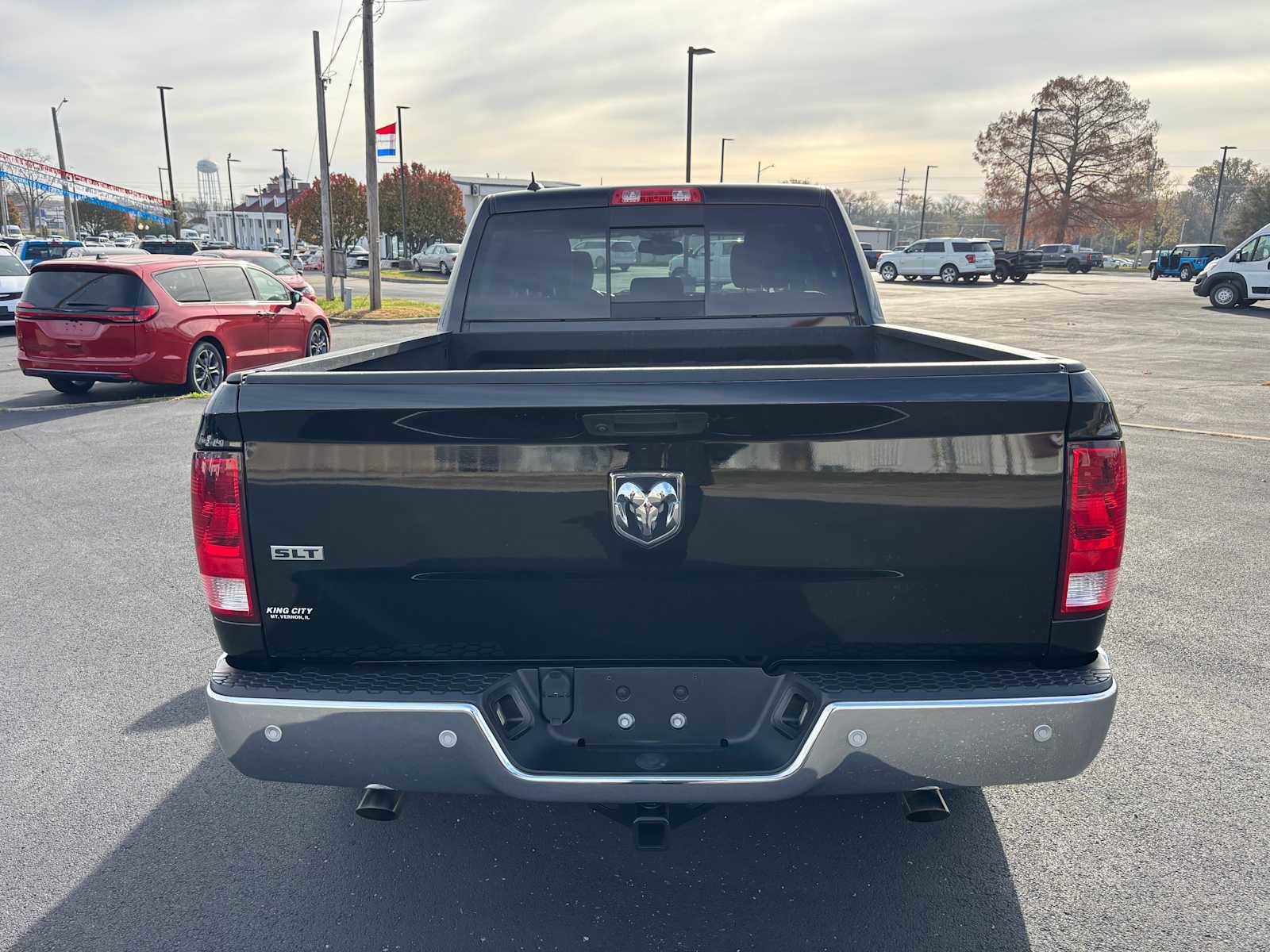 Used 2020 RAM 1500 Classic SLT w/ Luxury Group image 7