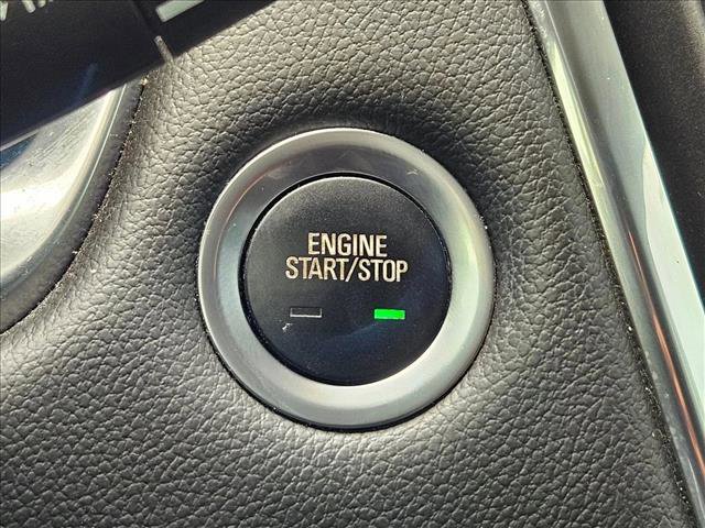 Used 2021 Chevrolet Traverse RS FWD image 11