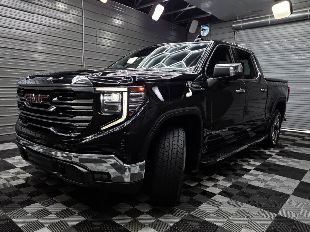 Used 2023 GMC Sierra 1500 SLT w/ SLT Premium Package AWD/4WD image 44