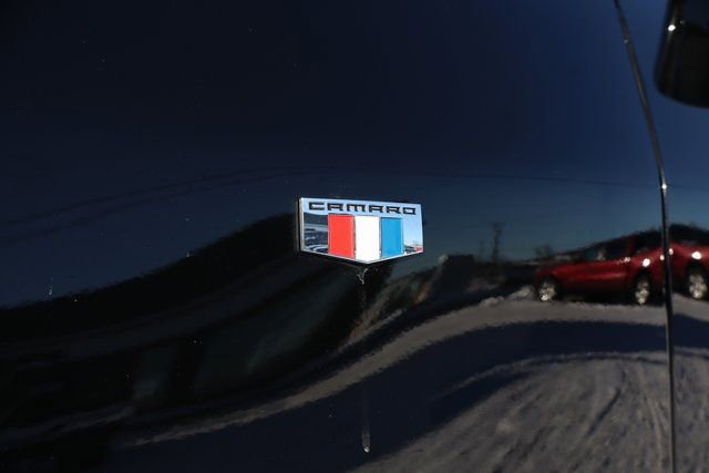 Used 2020 Chevrolet Camaro LT image 6