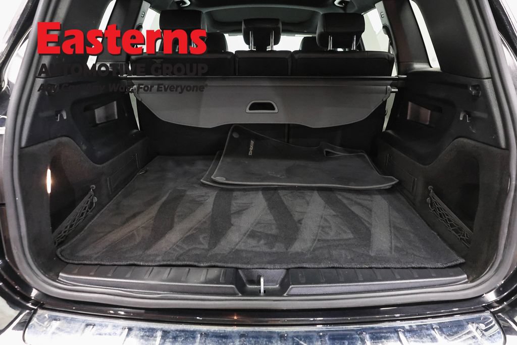 Used 2022 Mercedes-Benz GLB 250 4MATIC w/ AMG Line image 9