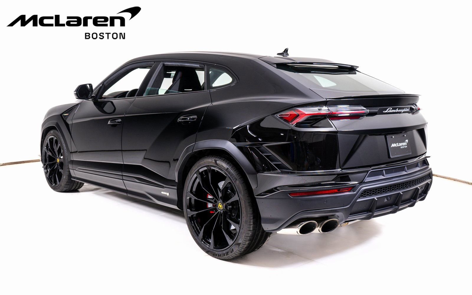 Used 2024 Lamborghini Urus S image 3