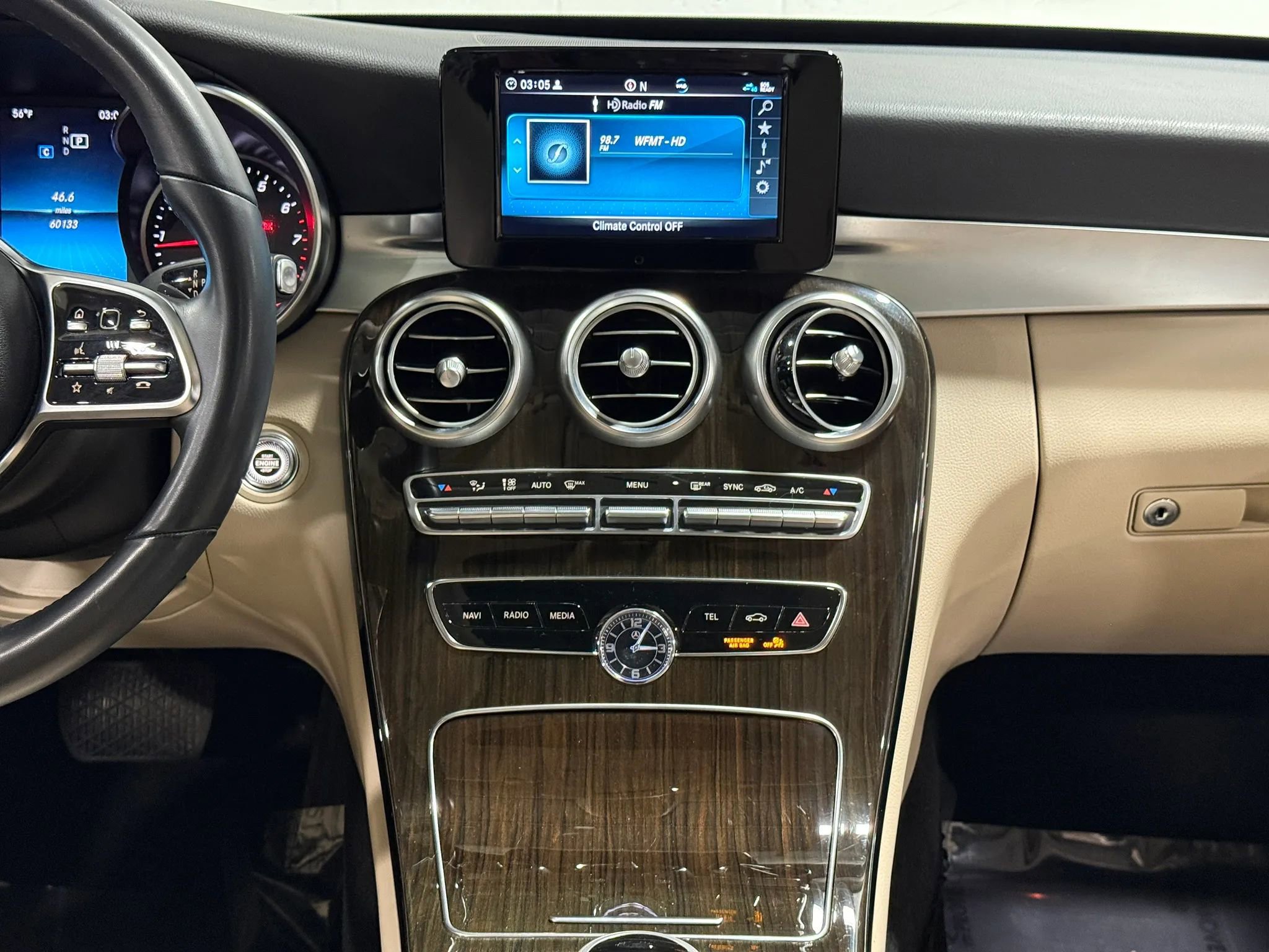 Used 2019 Mercedes-Benz C 300 4MATIC Sedan image 37