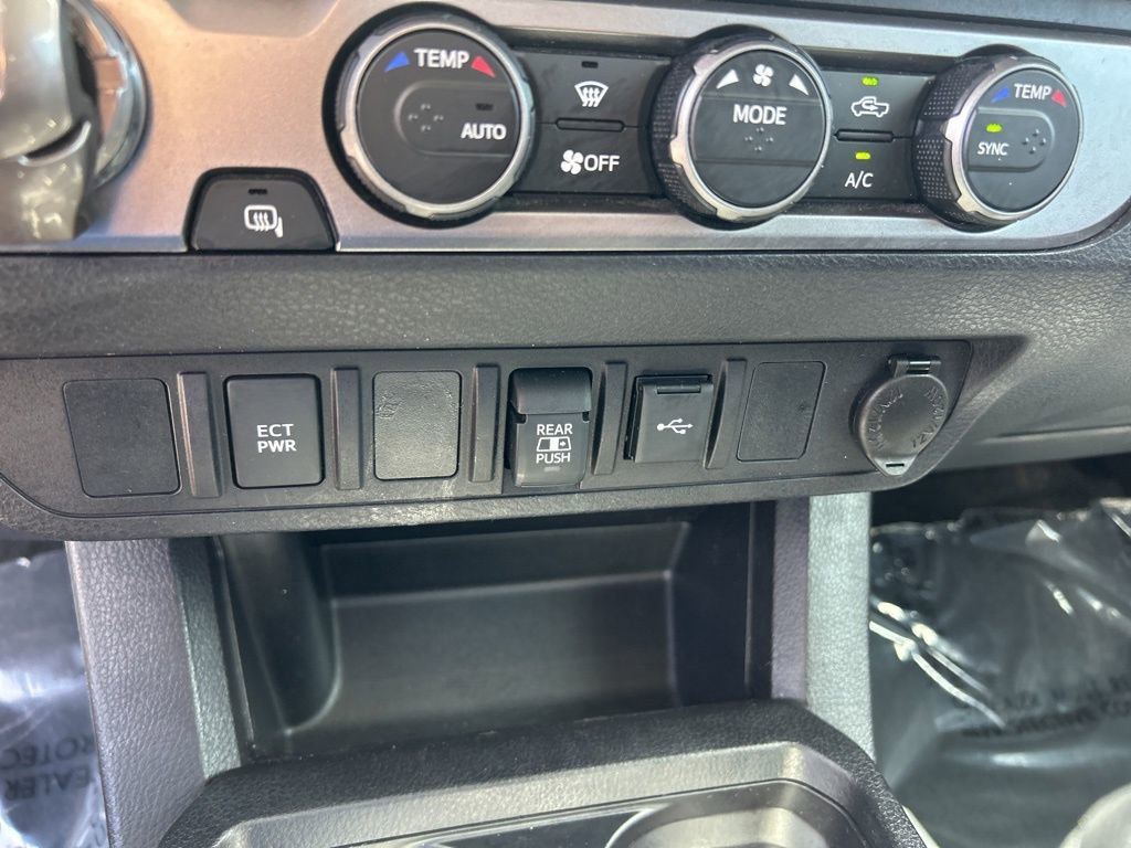Used 2021 Toyota Tacoma 2WD Double Cab image 34