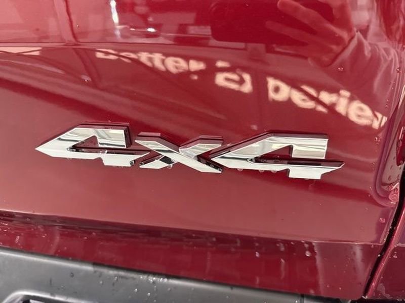 Used 2025 RAM 1500 Limited image 12