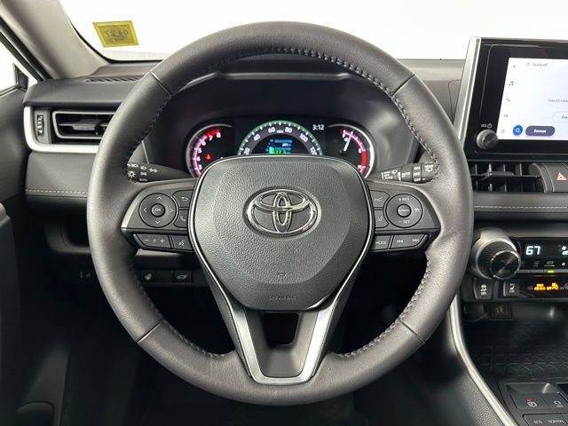 Used 2025 Toyota RAV4 XLE w/ Convenience Package image 14