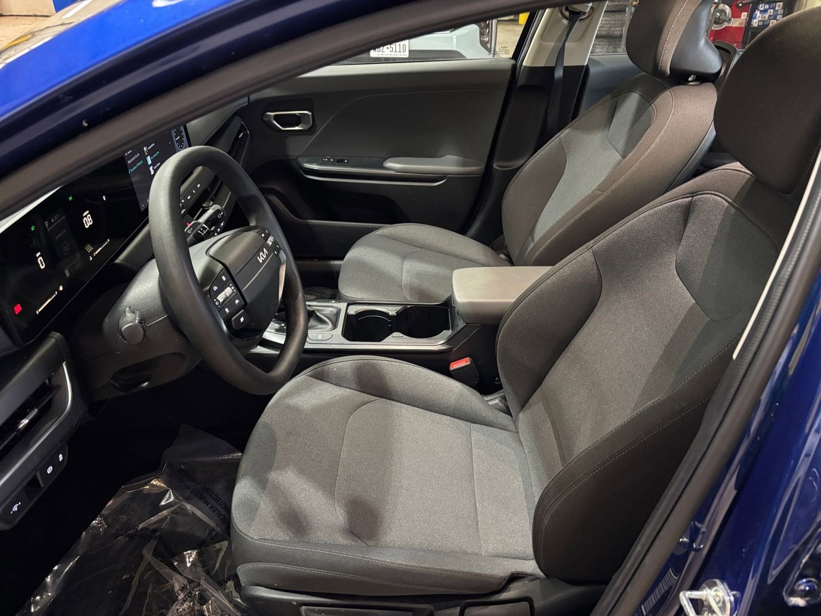 Used 2025 Kia K4 FWD image 27