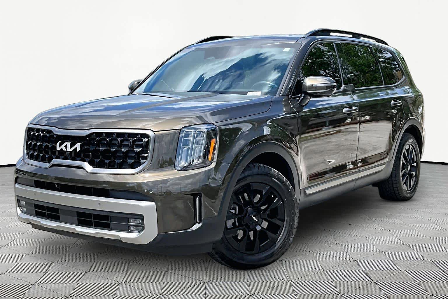 Used 2023 Kia Telluride SX X-Pro AWD/4WD image 2