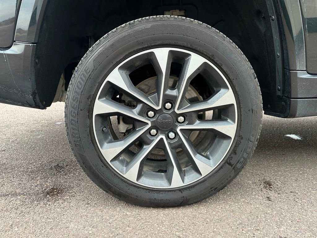 Used 2021 Jeep Grand Cherokee L Overland w/ Advanced Protech Group III image 40