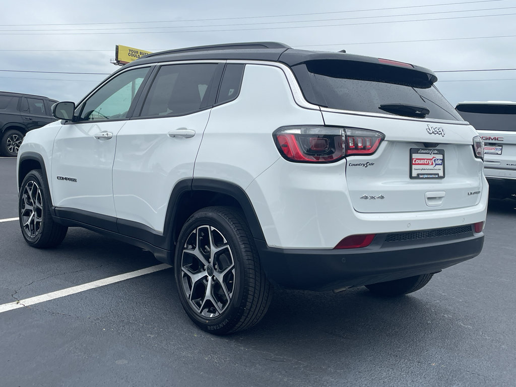 Used 2025 Jeep Compass Limited AWD/4WD image 6