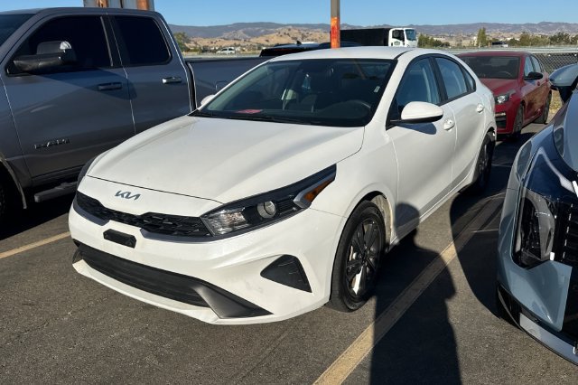 Certified 2023 Kia Forte LXS FWD image 2