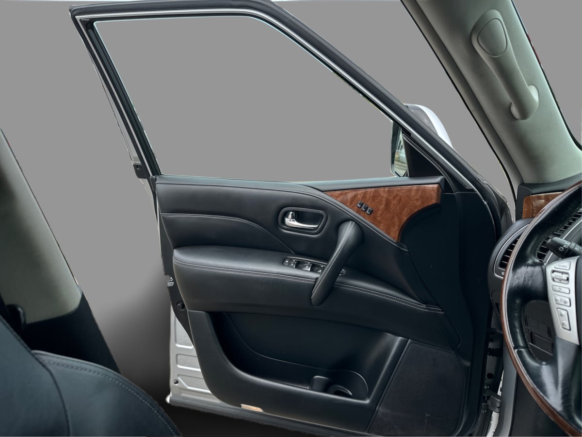 Used 2019 INFINITI QX80 Luxe AWD/4WD image 21